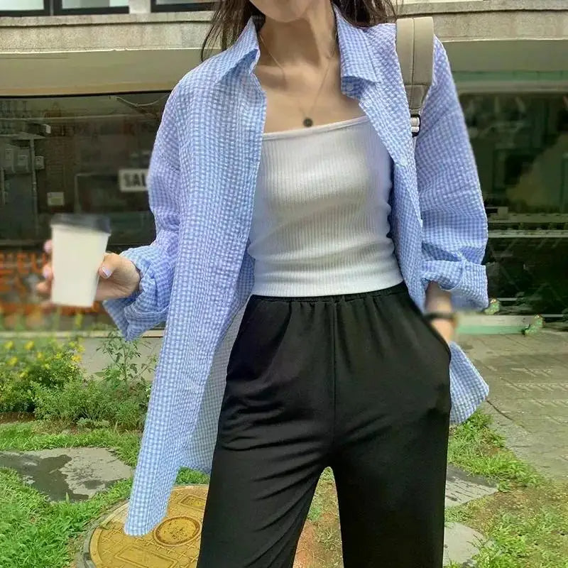 Women's Long-Sleeve Button-Down Shirt with Check Pattern