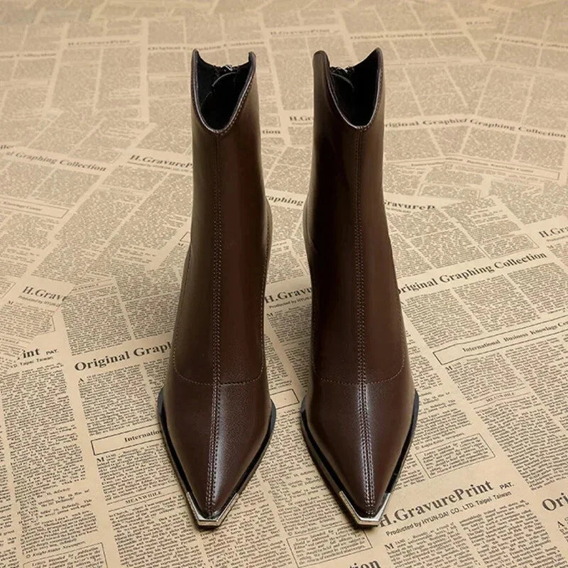 Women’s Ankle Boots with Block Heel and Pointed Toe