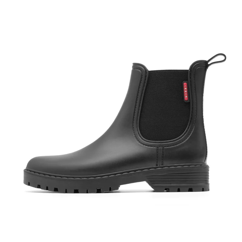 Women’s Chelsea Boots with Elastic Side Panels and Pull Tabs