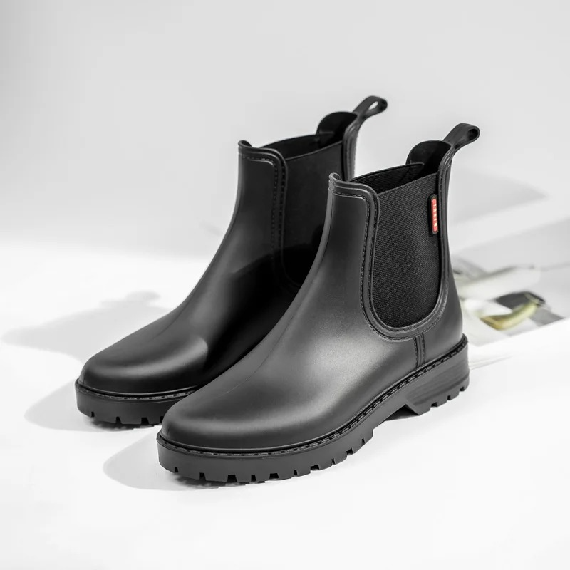 Women’s Chelsea Boots with Elastic Side Panels and Pull Tabs