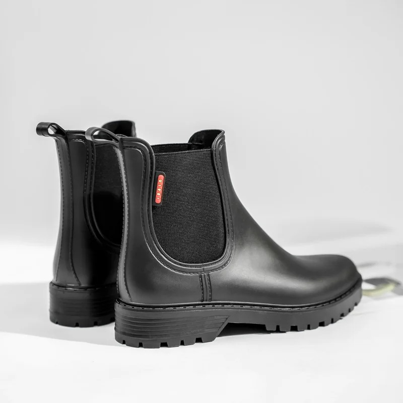 Women’s Chelsea Boots with Elastic Side Panels and Pull Tabs