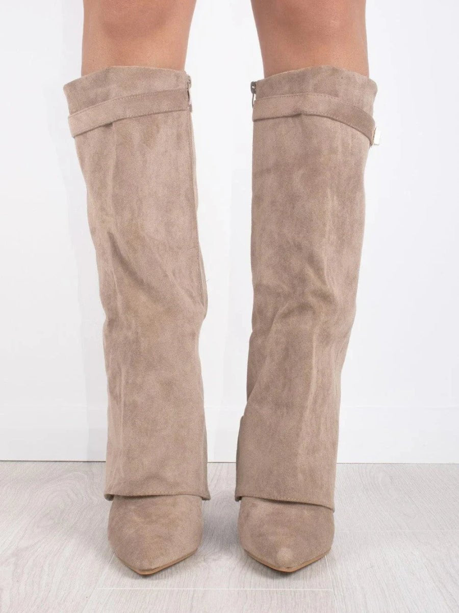 Women’s Knee-High Boots with Wide Shaft and Pointed Toe