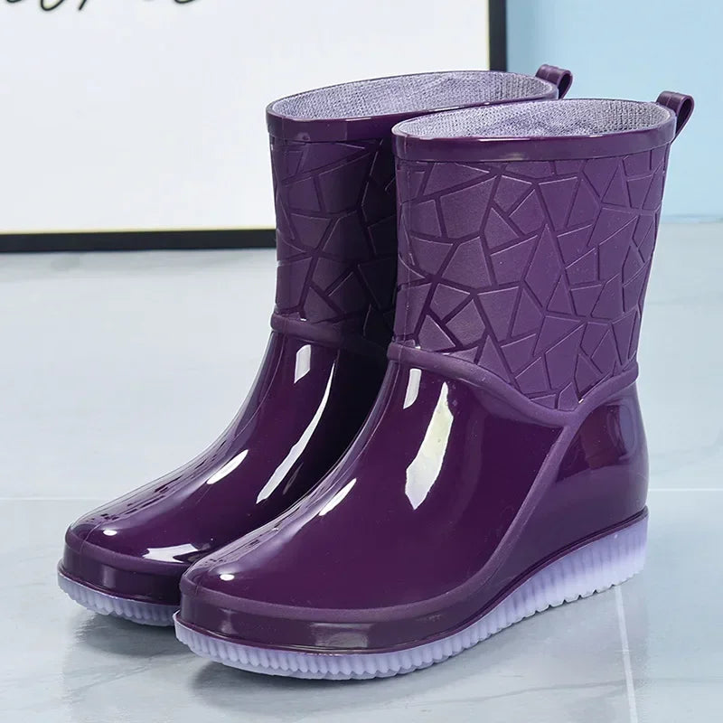 Women’s Mid-Calf Boots with Glossy Surface and Geometric Pattern