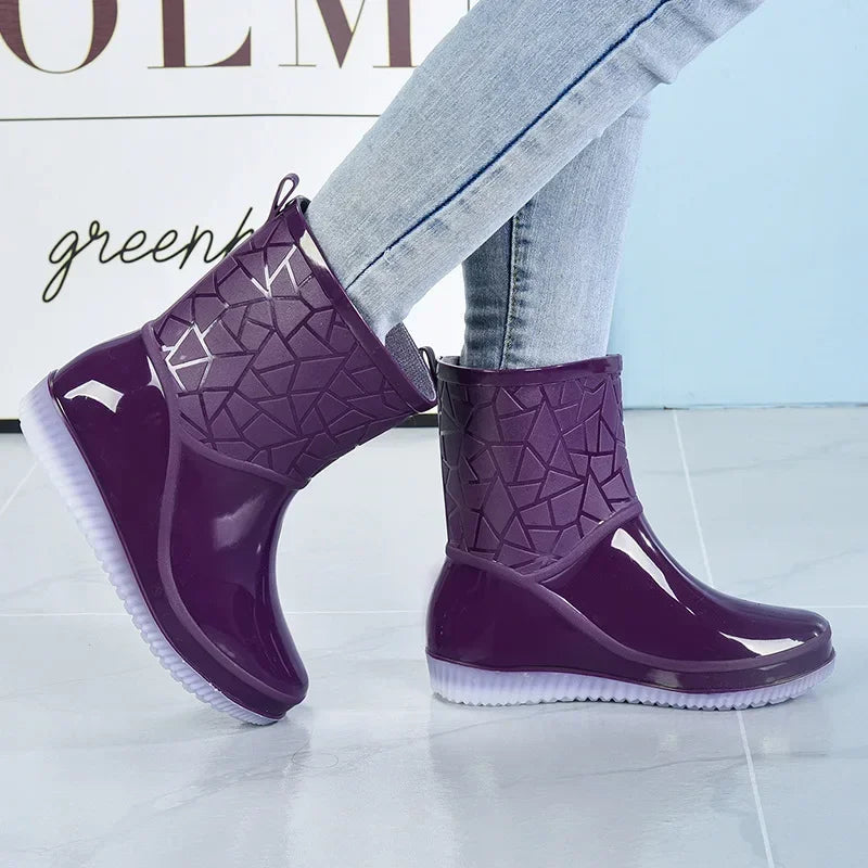 Women’s Mid-Calf Boots with Glossy Surface and Geometric Pattern