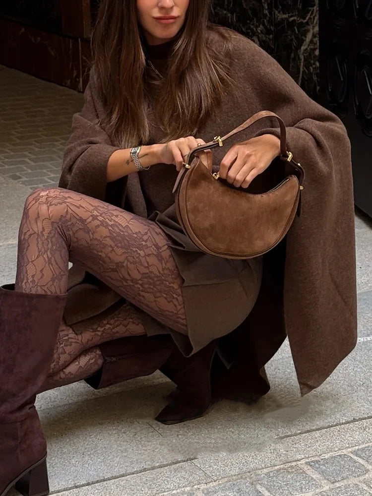 Women’s Cape-Style Knit Jumper with Round Neck and Pointed Hem